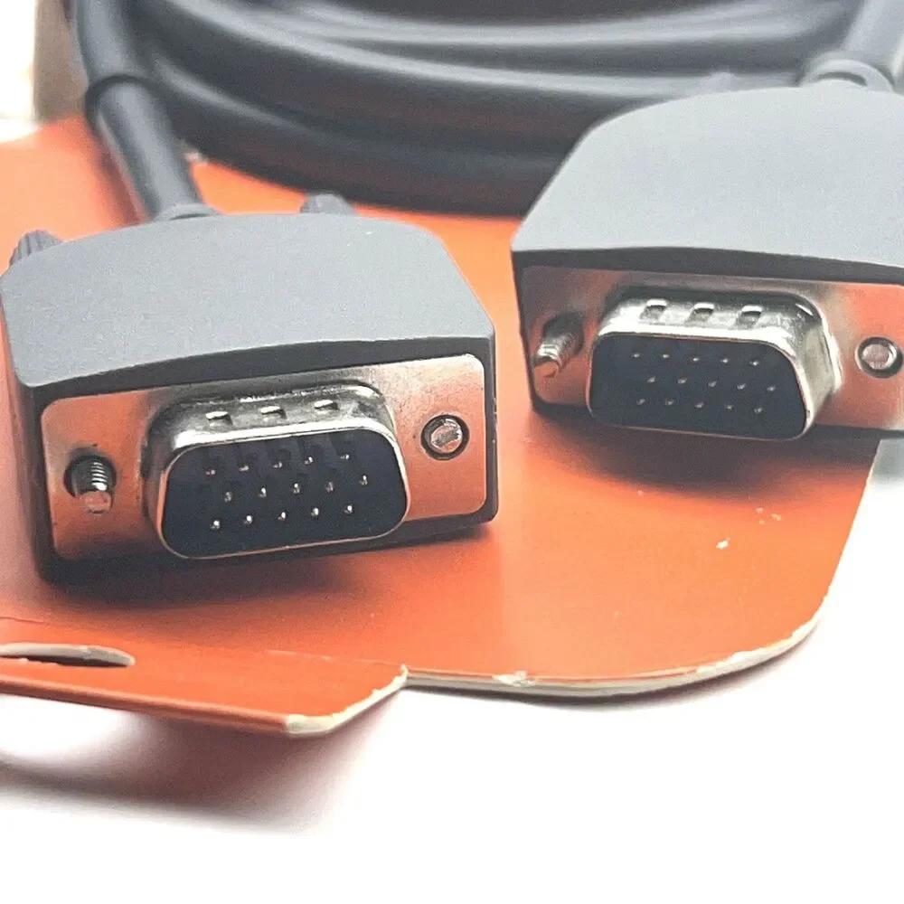 Onn VGA To VGA Cable, 6ft Connects PC To Monitor With 15-Pin VGA Port. Brand new